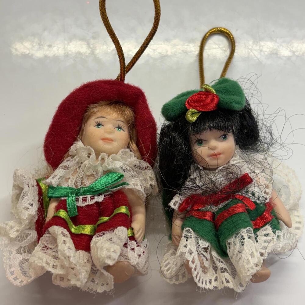Tiny porcelain doll ornament set vintage 1990’s
